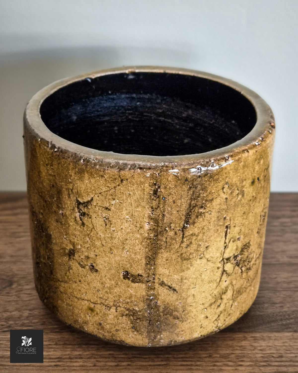 Cache Pot - Fracture