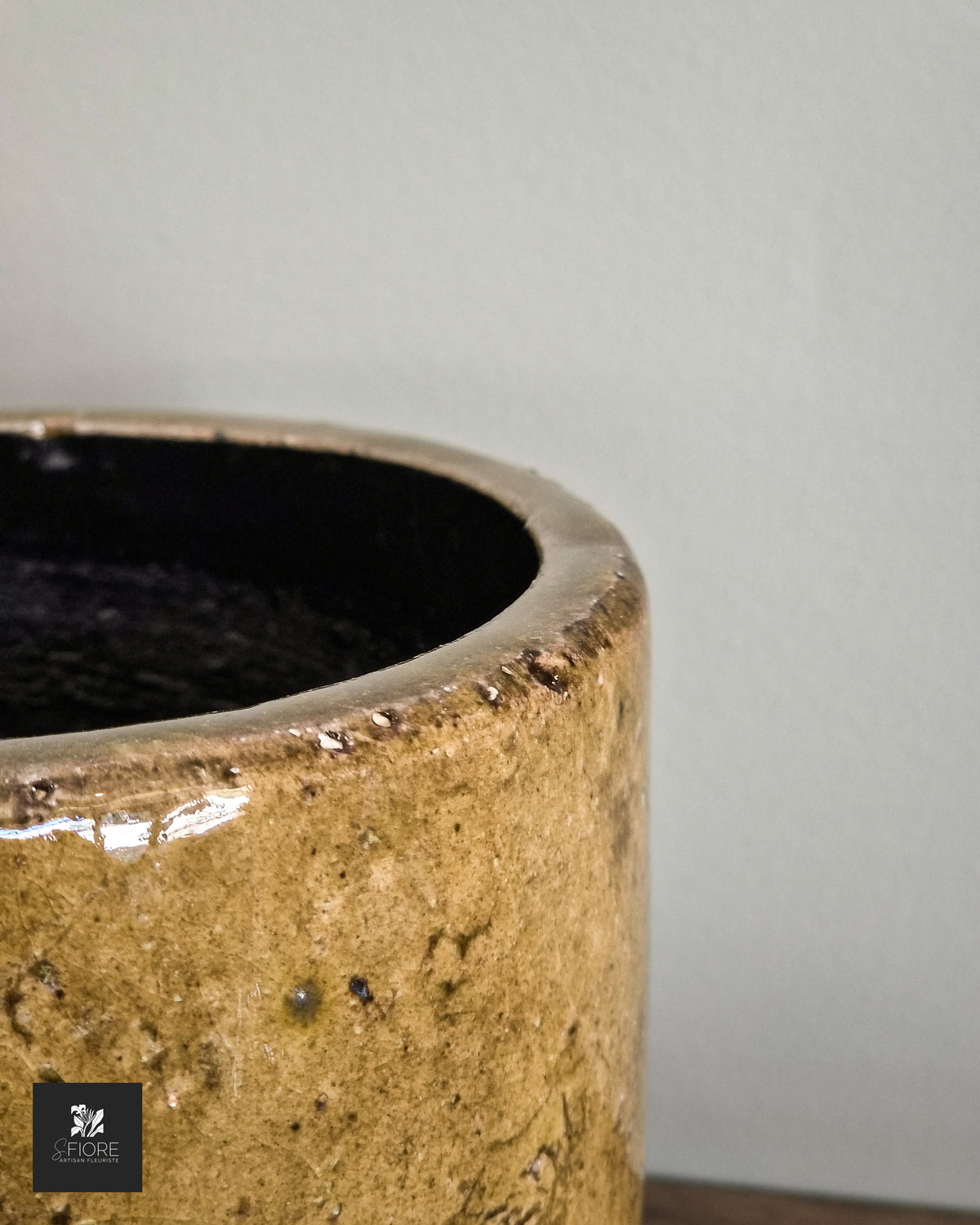 Cache Pot - Fracture