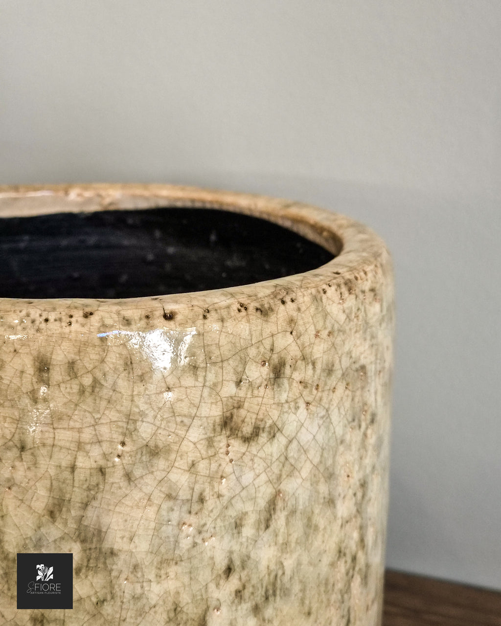 Cache Pot - Fracture