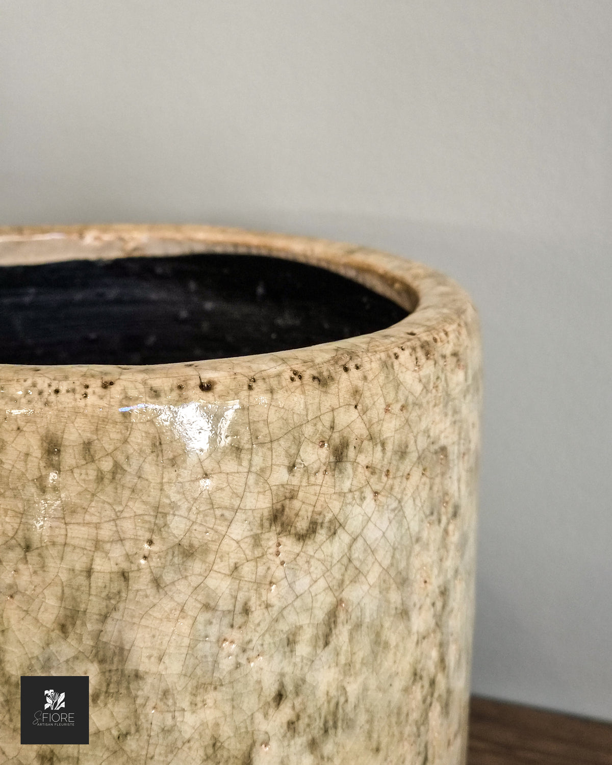 Cache Pot - Fracture