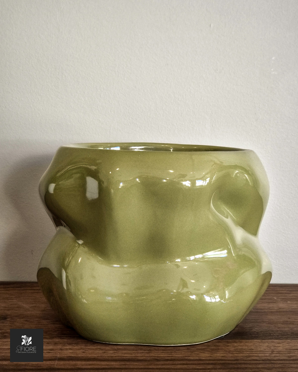 Cache Pot - Charlie