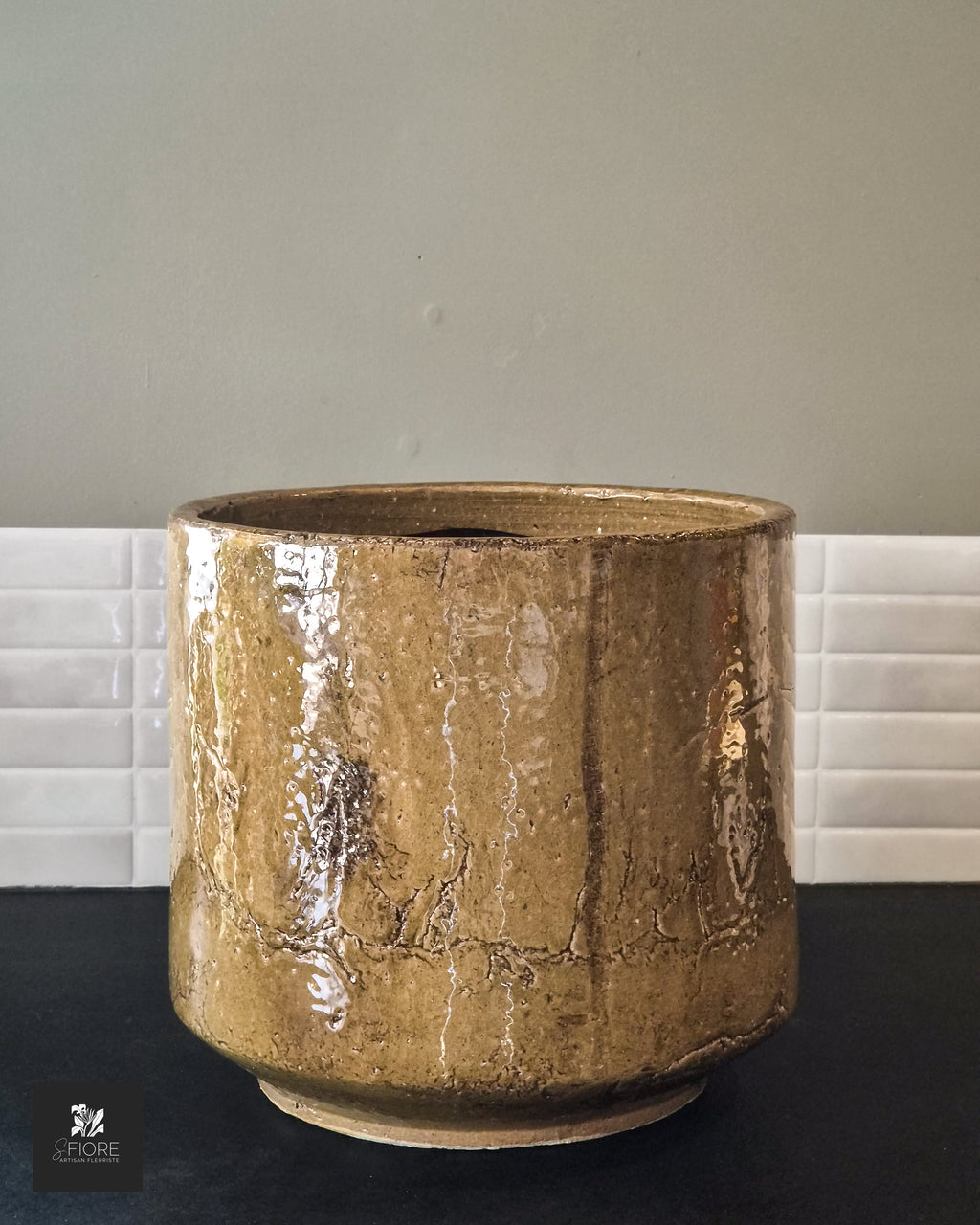 Cache pot - Fracture